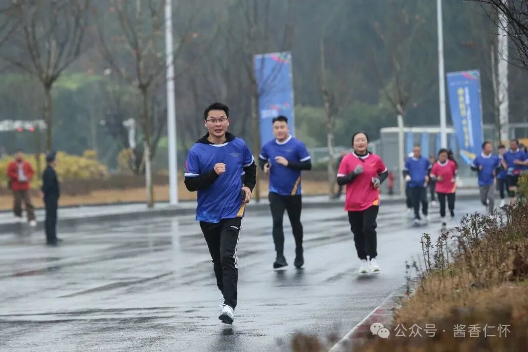 马拉松 为酒都解锁酒旅体融合新路径