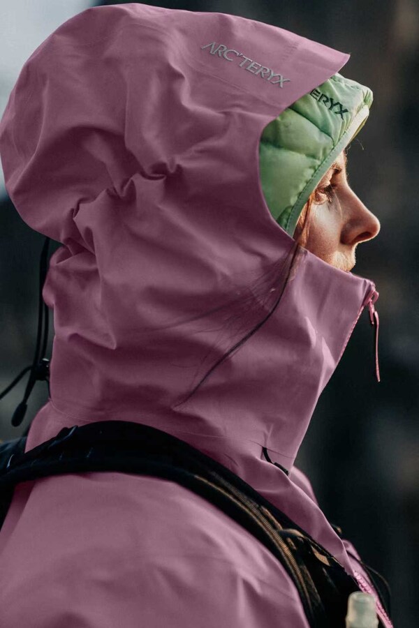 ARC'TERYX 始祖鸟全新BETA SV 以专业防护，历高山万境