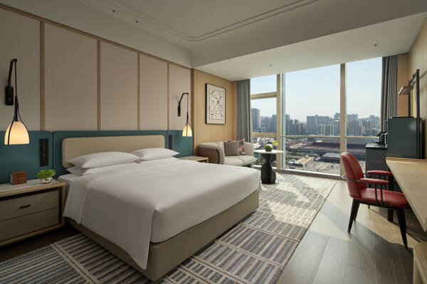 咫尺拱北口岸，凯悦酒店盛大开业