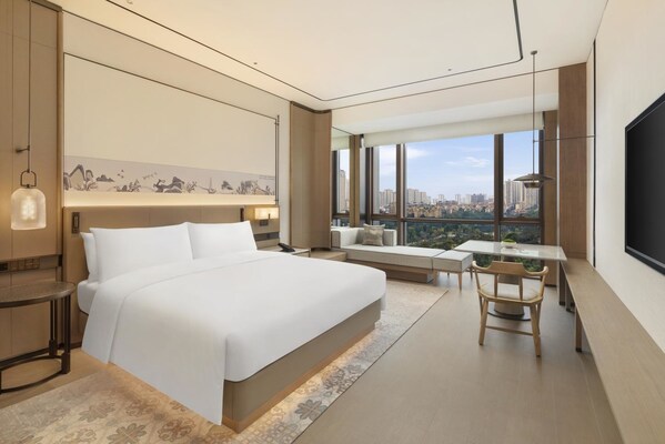 自贡华商希尔顿逸林酒店盛大开业，于"千年盐都"为宾客打造暖心体验