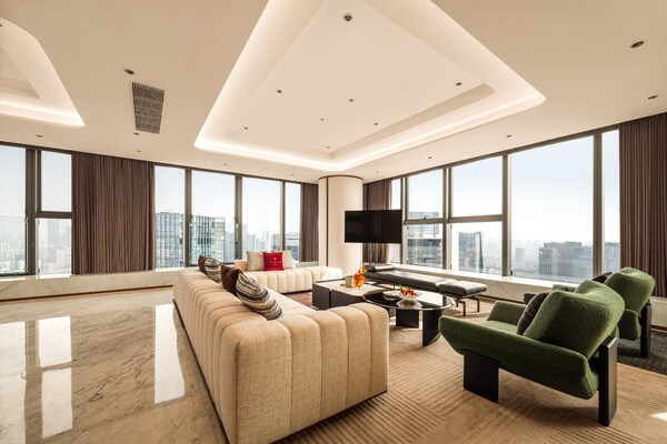 当意式讲究，遇见蓉城年味：一座珍视相聚的"TL世界"新春启幕