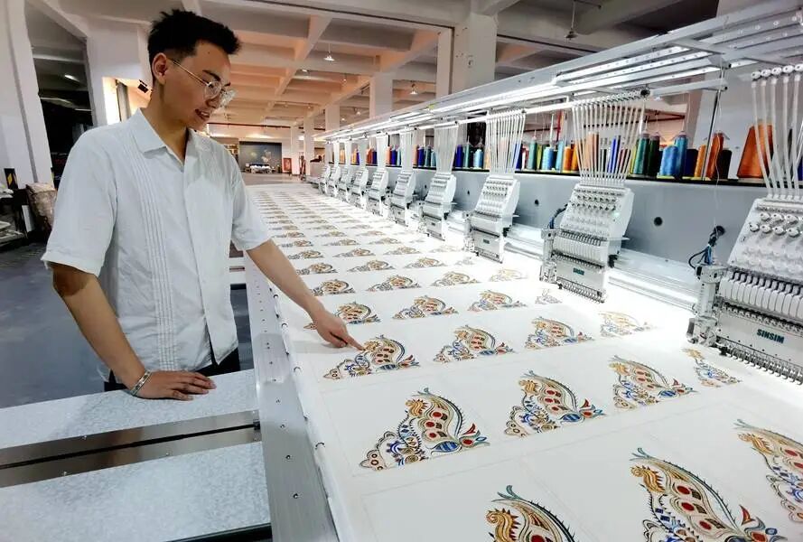 AI赋能非遗 匠心点亮实业——舞水云台