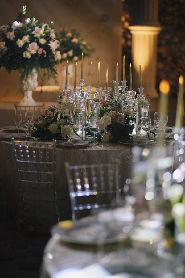 重庆尼依格罗酒店举行「时光圆舞曲」主题婚礼秀