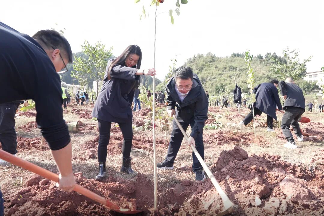 三省同心绿   一脉共酒香  2026年“中国茅台·国之栋梁”生态守护公益行动启动