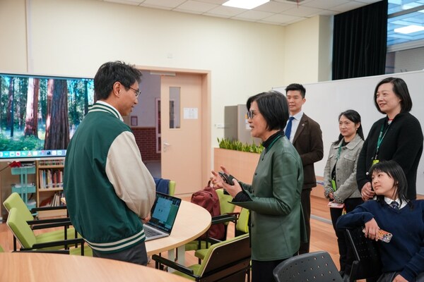 五所香港高校联袂登场，包玉刚实验学校成功举办首届香港大学教育联展