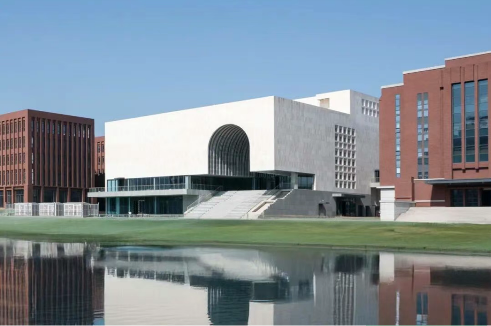 西南唯一!贵州工商职业大学艺术中心荣获两项国际设计大奖,探索环境育人新范式 西南唯一!贵州工商职业大学艺术中心荣获两项国际设计大奖,探索环境育人新范式