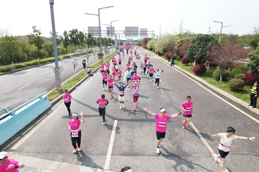 春樱赴约，奔跑黔行！2026贵阳贵安花马圆满落幕！