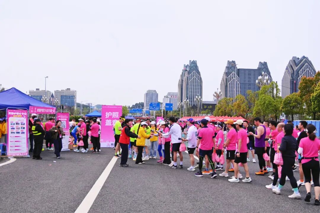 春樱赴约，奔跑黔行！2026贵阳贵安花马圆满落幕！