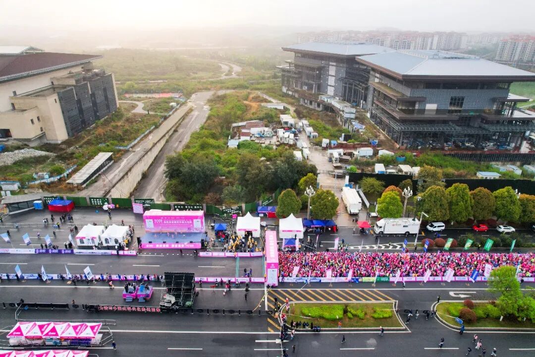 春樱赴约，奔跑黔行！2026贵阳贵安花马圆满落幕！