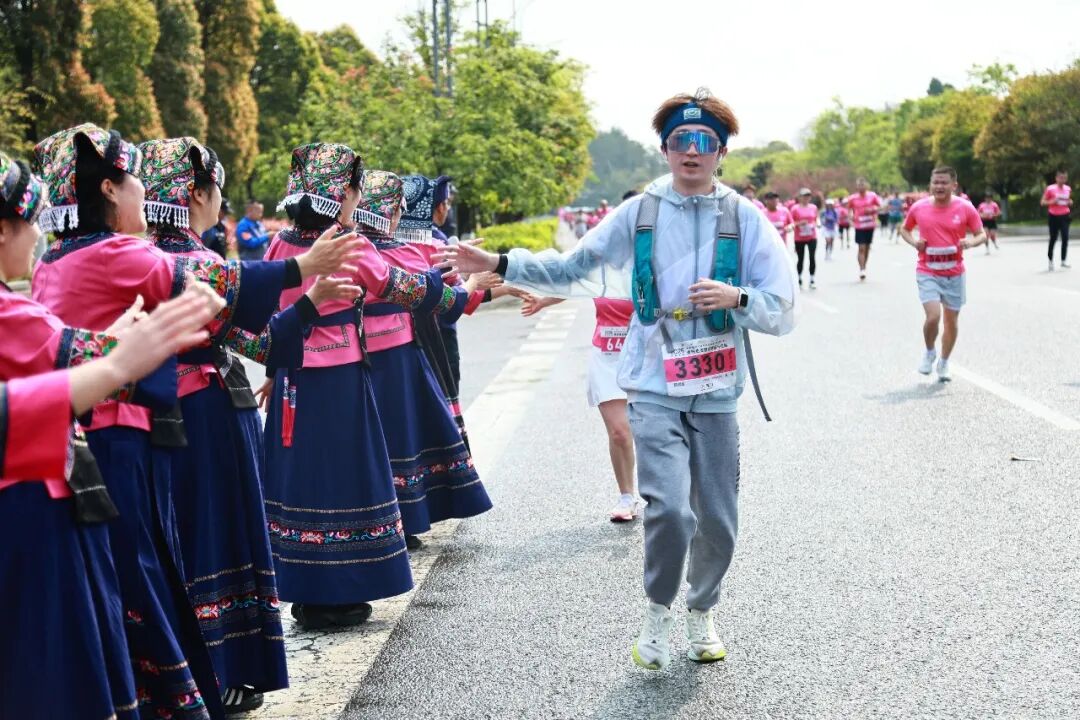 春樱赴约，奔跑黔行！2026贵阳贵安花马圆满落幕！