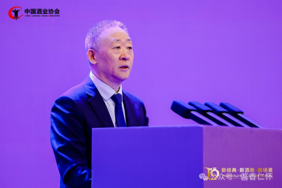 2025中国酿酒产业趋势：量、价、利同步收缩，头部占据白酒95%以上利润，露酒成增量黑马