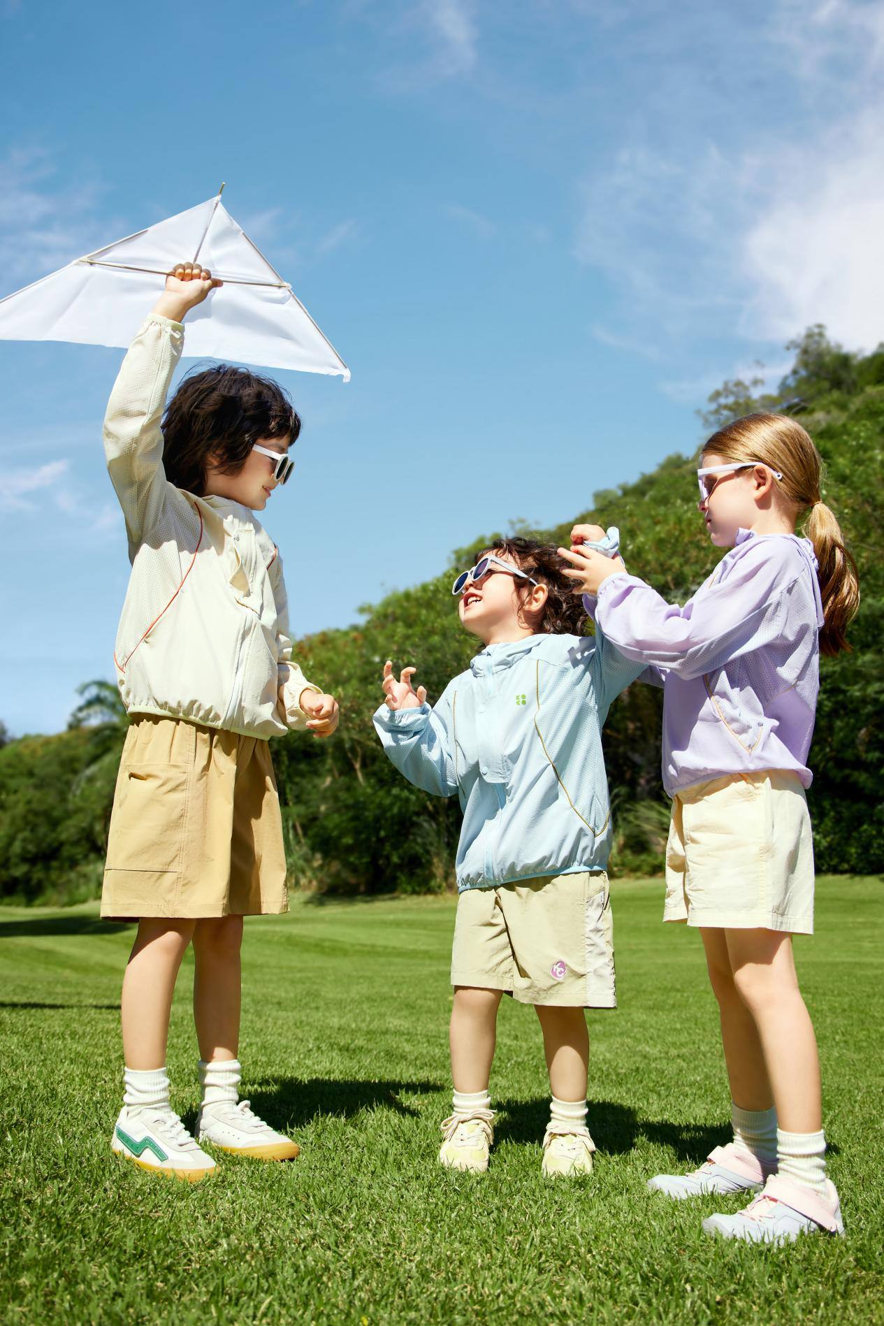 独家解读儿童防晒白皮书:KK树领跑赛道,原纱材质成新趋势 独家解读儿童防晒白皮书:KK树领跑赛道,原纱材质成新趋势