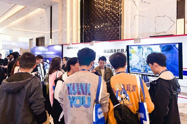 "看听说动"全融合,移远Q-Robotbox让机器人开发"一步觉醒"! "看听说动"全融合,移远Q-Robotbox让机器人开发"一步觉醒"!