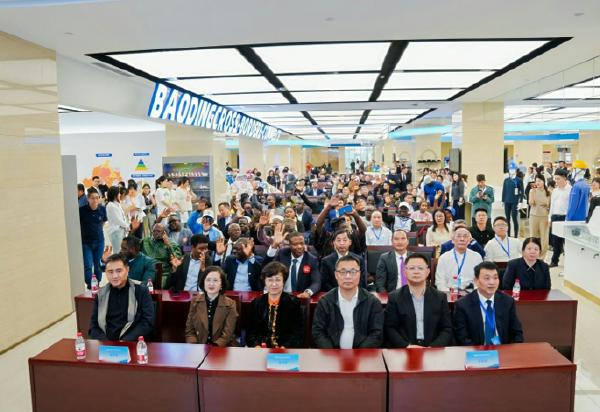 供应商网国际站签署战略合作协议，助力保定市跨境电商综合试验区建设，推动外贸行业新发展