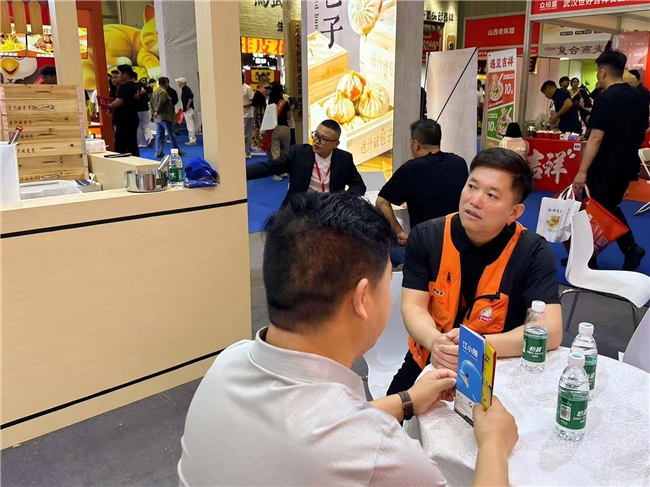 人气口碑双爆棚！笼缘破包子郑州加盟展首日告捷，创新突围，共赢未来重构餐饮新价值