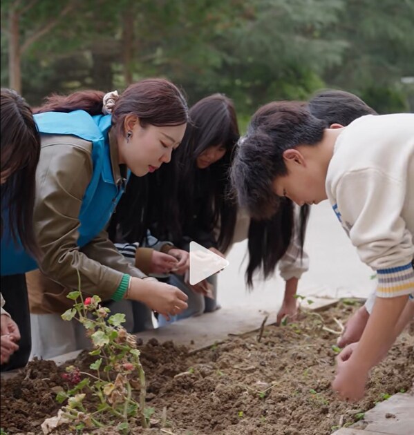 敷尔佳公益团队赴黔捐书 探寻大山学子阅读梦