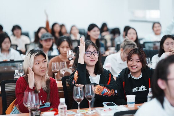 「奔富基金」全面升级 持续深化校企合作 赋能行业发展