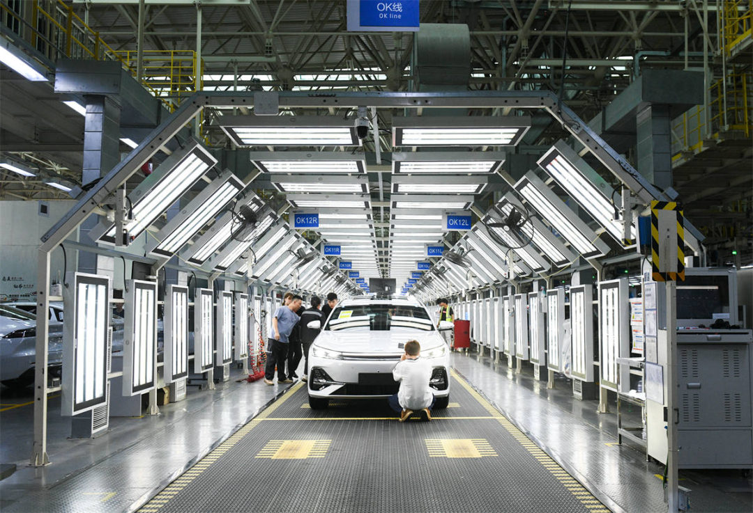 走进“专精特新”| 吉利汽车贵阳基地——十年铸链强黔地 智驾新程向未来