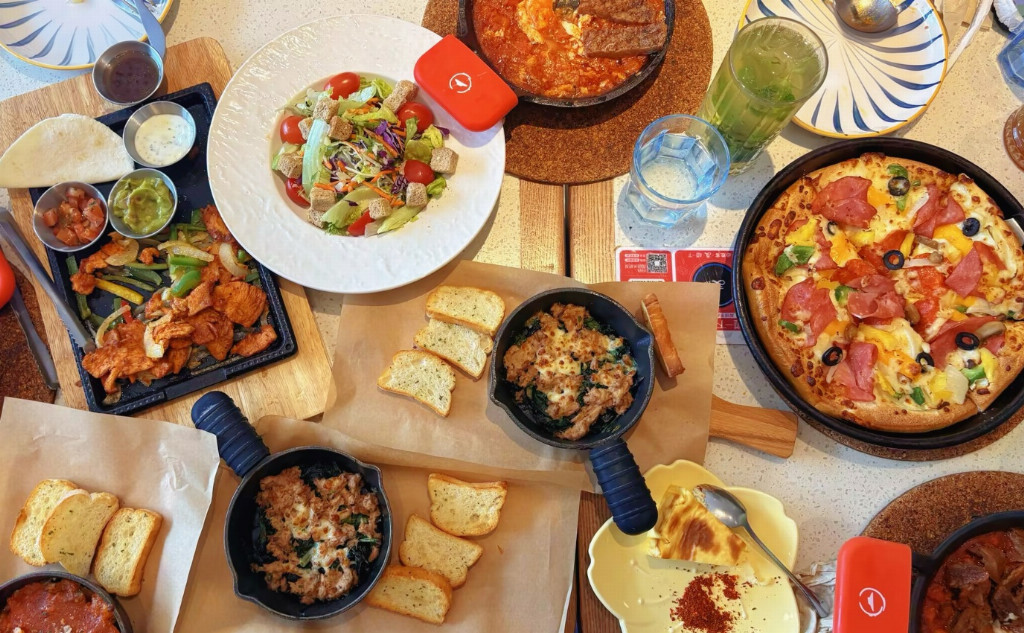 必胜客春夏新菜单品鉴会：贵州风味+西式好菜 解锁创意新吃法