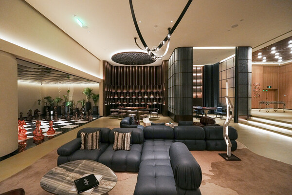 海南清水湾金普顿酒店及海南清水湾英迪格酒店总经理马静荣膺2025年度漫旅中国•旅行奖年度杰出总经理