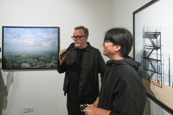 玛格南摄影师马克•鲍尔全球最大回顾展"万籁此俱寂"登陆富士胶片X-SPACE