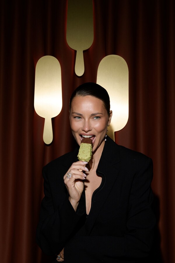 HEIDI KLUM和LAW ROACH与ADRIANA LIMA、HALSEY、STEPHEN LIBBY和LUCIEN LAVISCOUNT一起庆祝HOUSE OF MAGNUM ®的推出