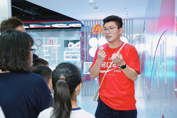 组"益"局！厦大 "海洋分享家"走进可口可乐，上了一堂有趣的海洋课