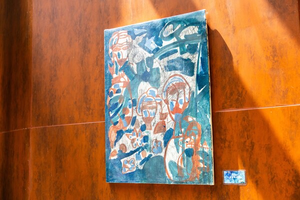 点亮行动公益计划"遇见光"系列画展•流动美术馆在南京绿发美高梅美荟酒店温情启幕
