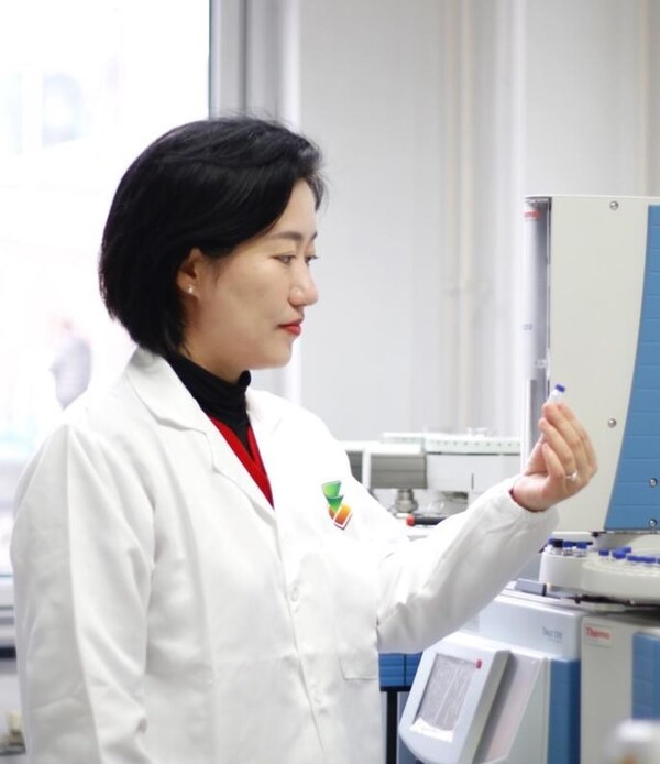 官宣导师阵容，欧莱雅助科技女生亲手"做科学"