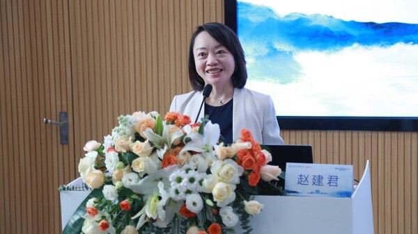 重庆医科大学举办卫材中国奖助学金项目捐赠仪式