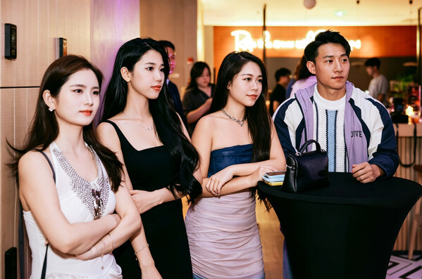 杯藏六地烟火,微醺漫游城光 | 同派时髦夏夜潮流解锁在地文化探索体验 杯藏六地烟火,微醺漫游城光 | 同派时髦夏夜潮流解锁在地文化探索体验