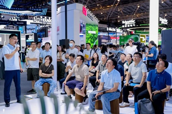 和利时亮相WAIC 2026:以XMagital 2.0,打造"自由定义、自主运行"的智能工厂 和利时亮相WAIC 2026:以XMagital 2.0,打造"自由定义、自主运行"的智能工厂