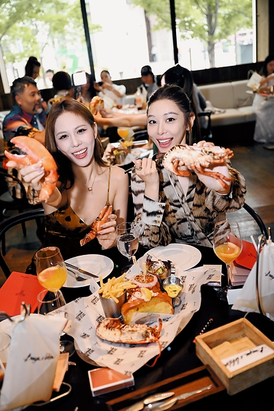 上海艾迪逊酒店再度携手 Burger & Lobster 以限定风味与城市互动装置，开启夏日玩味时刻