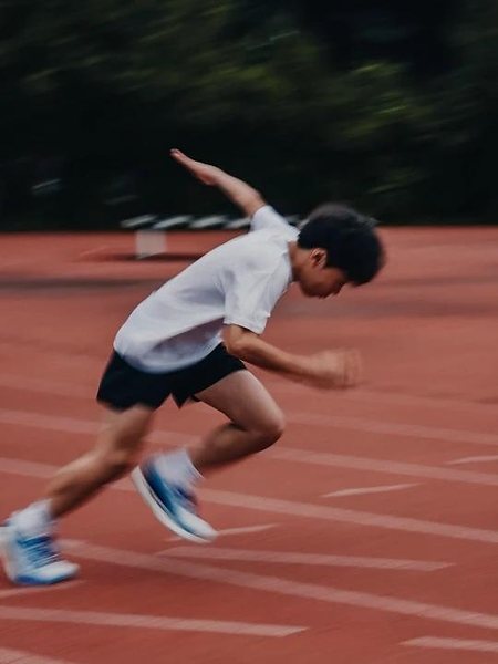 安踏儿童携WSE推出亚太区青少年冠军赛 千名最快少年决战速度之巅