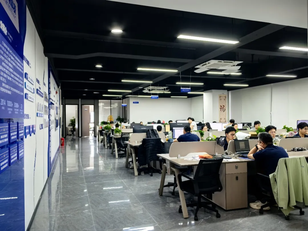 武汉速软科技有限公司金蝶AI星辰销量全国第八,湖北唯一上榜伙伴,领跑湖北! 武汉速软科技有限公司金蝶AI星辰销量全国第八,湖北唯一上榜伙伴,领跑湖北!