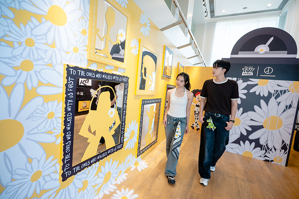 《玩具总动员》| PEACEMINUSONE: THE FIRST FAN企划全球巡回第四站登陆海港城