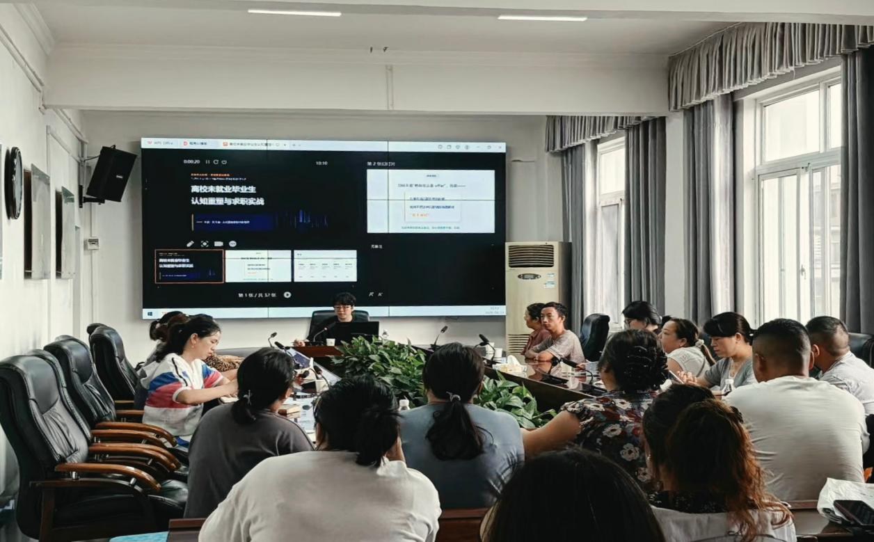 贵聚英才·安心乐业|贵安新区2026年职业指导社区行系列活动顺利举办