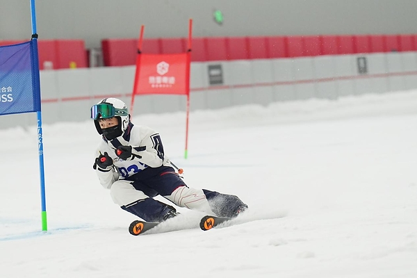 深耕校园冰雪沃土 赋能青少年人才成长 2026年全国学生室内滑雪联赛于热雪奇迹启幕 深耕校园冰雪沃土 赋能青少年人才成长 2026年全国学生室内滑雪联赛于热雪奇迹启幕