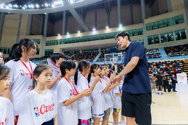 金沙中国开展"NBA关怀行动 × 金沙关怀篮球公益周2026"