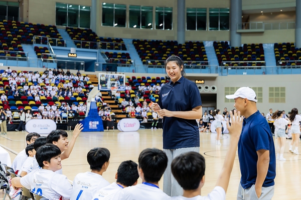 金沙中国开展"NBA关怀行动 × 金沙关怀篮球公益周2026"