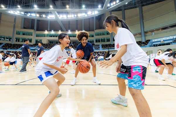 金沙中国开展"NBA关怀行动 × 金沙关怀篮球公益周2026"