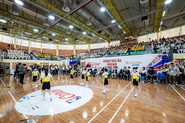 金沙中国续展公益周活动  邀NBA球星与教练走进澳门校园