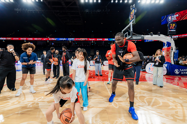 "NBA关怀行动 × 金沙关怀篮球公益周2026"盛大启动 "NBA关怀行动 × 金沙关怀篮球公益周2026"盛大启动