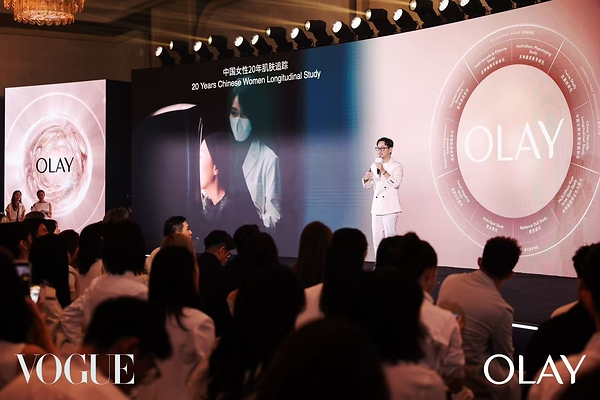 惊艳时尚圈的神秘护肤品牌,竟是OLAY 惊艳时尚圈的神秘护肤品牌,竟是OLAY